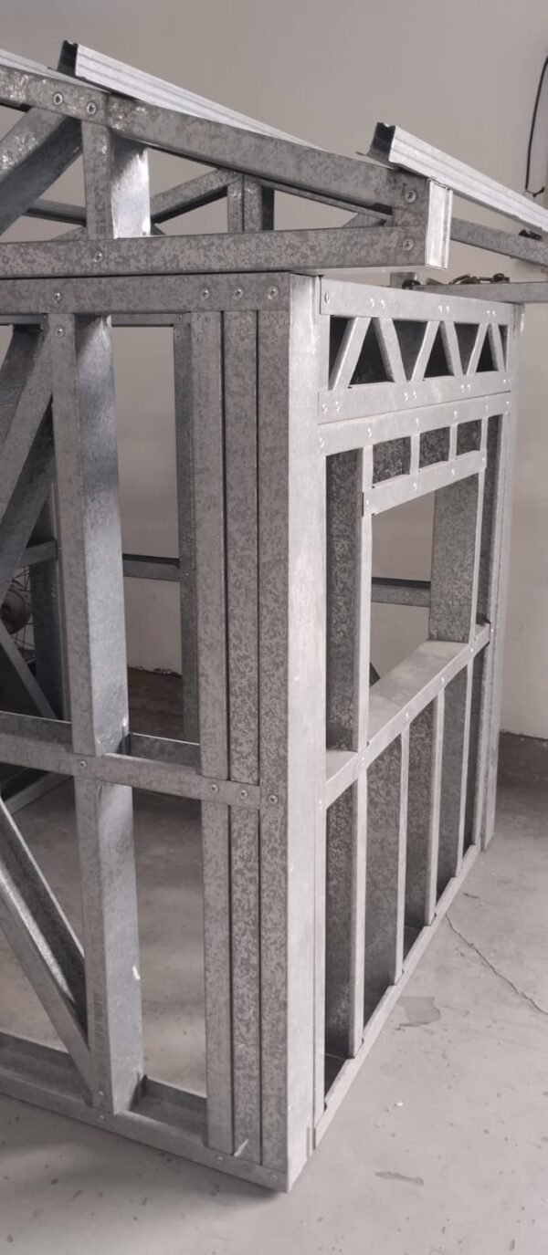 GUIA STEEL FRAME 140 X 0,95 KG AÇO ENEGENHEIRADO